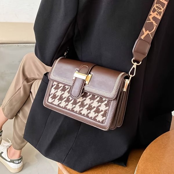 Daily Commuting Fashion Versatile Luxury Sense Of Small Bag Women's New Spring Retro Student Versatile Korean Version Wide Strap Crossbody Small Square Bag