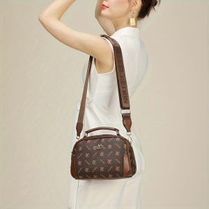 Vintage-Inspired Large Capacity Women's Crossbody Bag with Adjustable Strap, Stain-Resistant, Zip Closure - Available in Dark or Light Brown